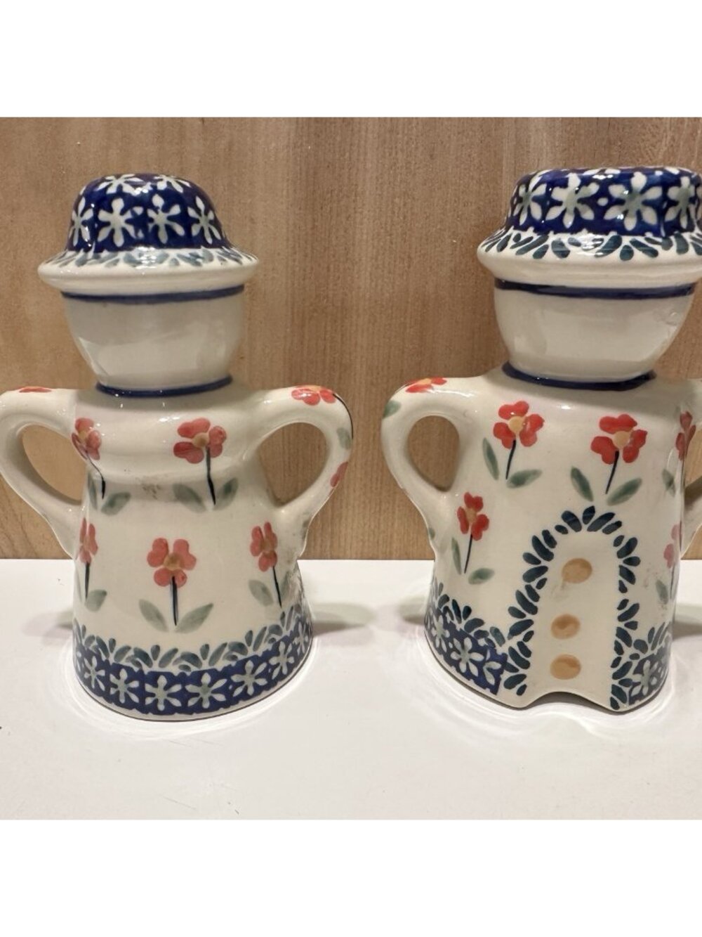 Boleslawiec Polish Pottery Salt & Pepper Shakers Blue White  Kitchen Floral - Picture 2 of 8